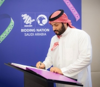 الأمير محمد بن سلمان عند تقديم ملف ترشح السعودية لاستضافة كأس العالم 2034. (الاتحاد السعودي لكرة القدم)