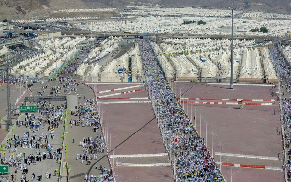 Паломники в священной долине Мина. (Saudipedia)