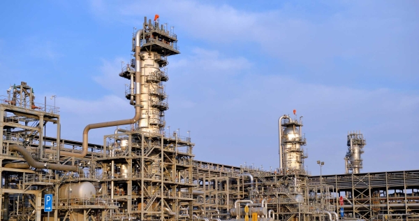 Один из нефтеперерабатывающих заводов в Саудовской Аравии. (SPA)