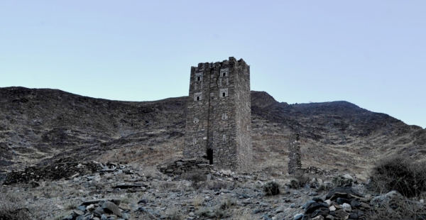 Памятники Вади Айя в центре Балласмар. (Saudipedia)
