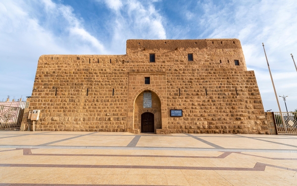 قلعة تبوك الأثرية إحدى الوجهات السياحية في المملكة. (واس)