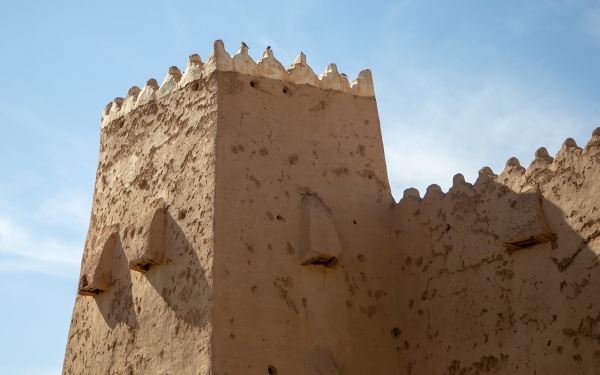 أحد أبراج قصر القشلة التاريخي في مدينة حائل. (سعوديبيديا)