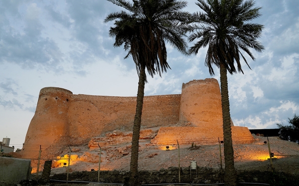 قلعة تاروت أبرز المواقع الأثرية في جزيرة تاروت شرق السعودية. (سعوديبيديا)