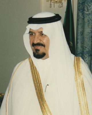 الأمير سلطان بن عبدالعزيز. 