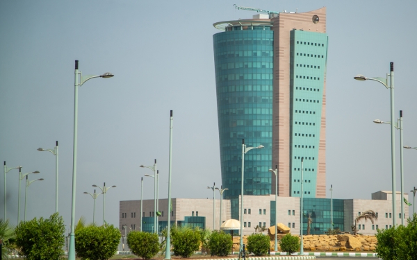 جامعة جازان واحدة من ثماني جامعات تأسست في عهد الملك فهد بن عبدالعزيز آل سعود، ويبلغ عدد كلياتها 23 كلية. (سعوديبيديا)
