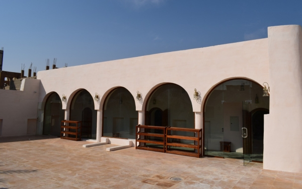 مسجد الشيخ أبوبكر من أقدم المباني التراثية وسط حي الكوت القديم بمدينة الهفوف في الأحساء. (سعوديبيديا)