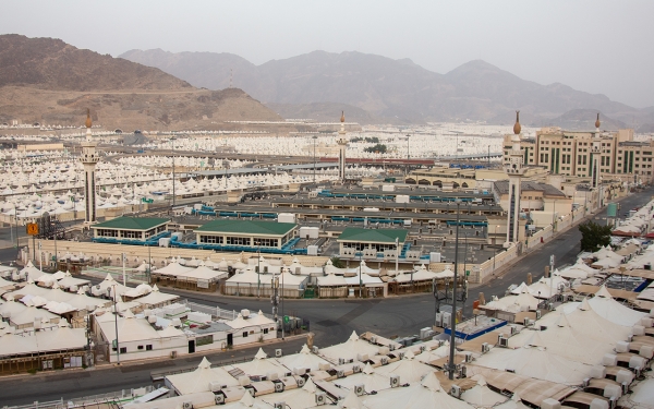 مسجد الخيف الواقع في مشعر منى بمكة المكرمة. (سعوديبيديا)
