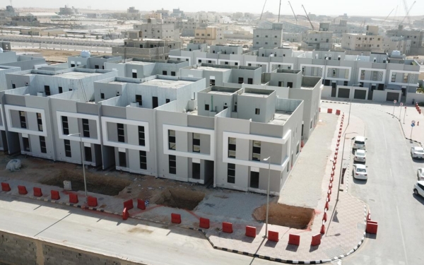 أعمال البناء في مشروع شمس الديار التابع لبرنامج الإسكان في مدينة الرياض. (واس)