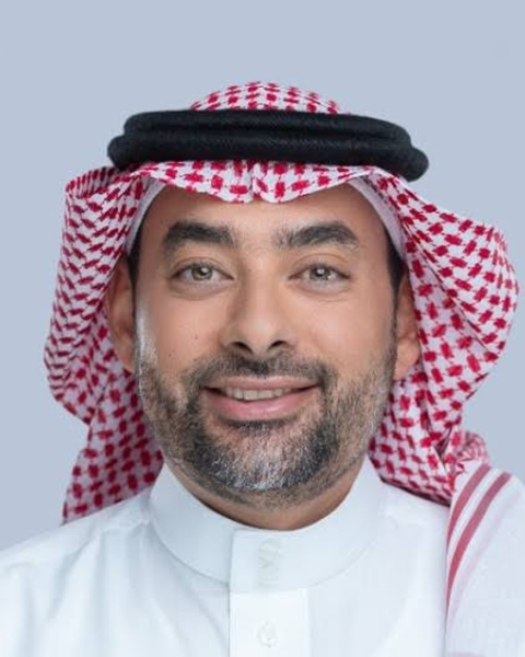 عمرو صالح المدني.