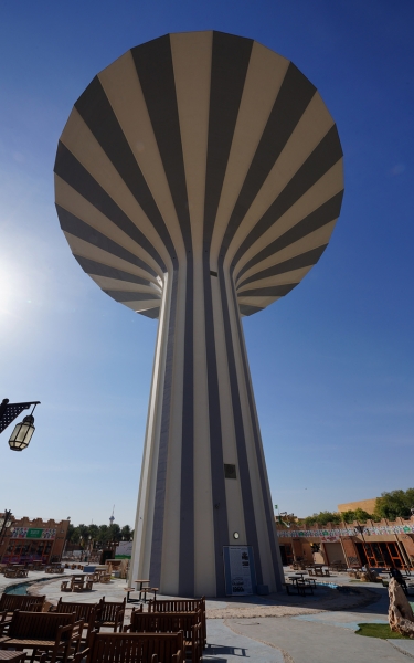 برج مياه الرياض، من أبرز المعالم العمرانية في مدينة الرياض. (سعوديبيديا)