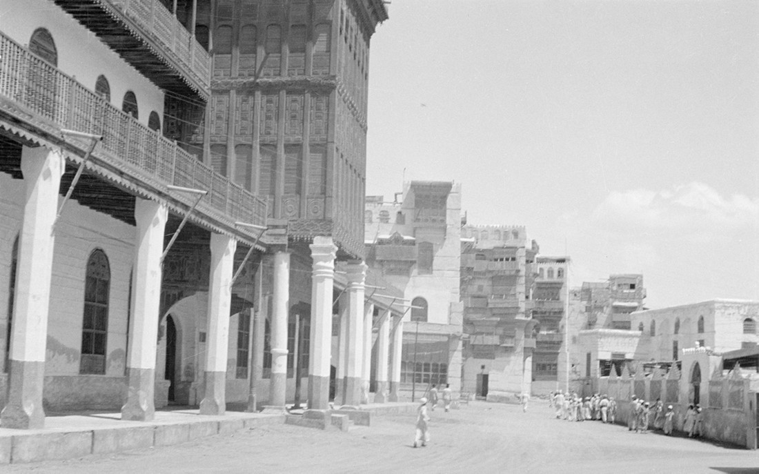 المباني القديمة في جدة التاريخية. جورج رندل. 1937م. (دارة الملك عبدالعزيز)