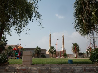 إحدى مساجد محافظة العيدابي (سعوديبيديا).