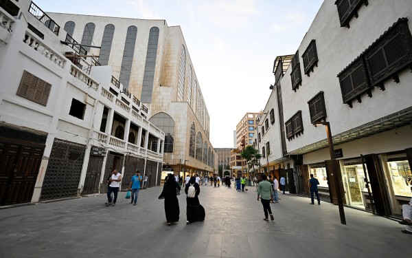 سوق شارع قابل في منطقة جدة التاريخية. (سعوديبيديا)