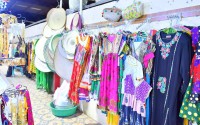 صورة لأحد مراكز بيع الأزياء الشعبية في منطقة حائل. (واس)