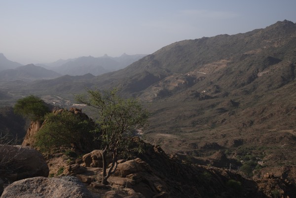 صورة لجبال الحشر في منطقة جازان. (سعوديبيديا)