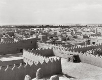 من أحياء مدينة الرياض القديمة. ت.ف. وولترز. 1949- 1950. (دارة الملك عبدالعزيز)