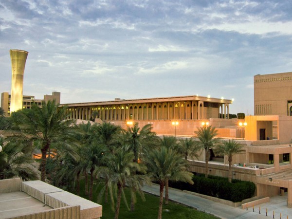 جامعة الملك فهد للبترول والمعادن في مدينة الظهران بالمنطقة الشرقية. (واس)