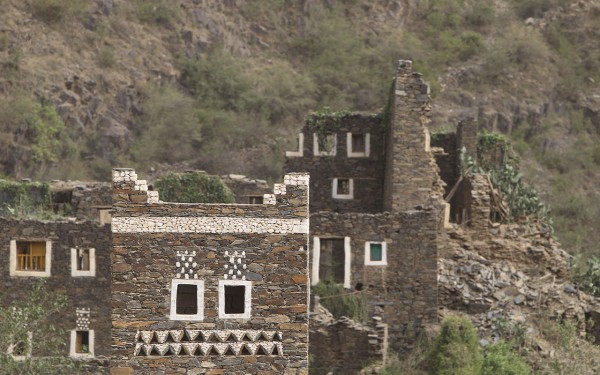 المباني الأثرية في قرية رجال ألمع التابعة لمنطقة عسير. (سعوديبيديا)