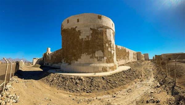 أحد أبراج قلعة المويلح التاريخية في تبوك. (سعوديبيديا) 