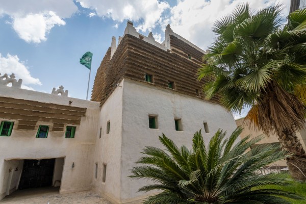 قصر أبو ملحة الأثري وسط مدينة أبها. (وزارة الثقافة) 