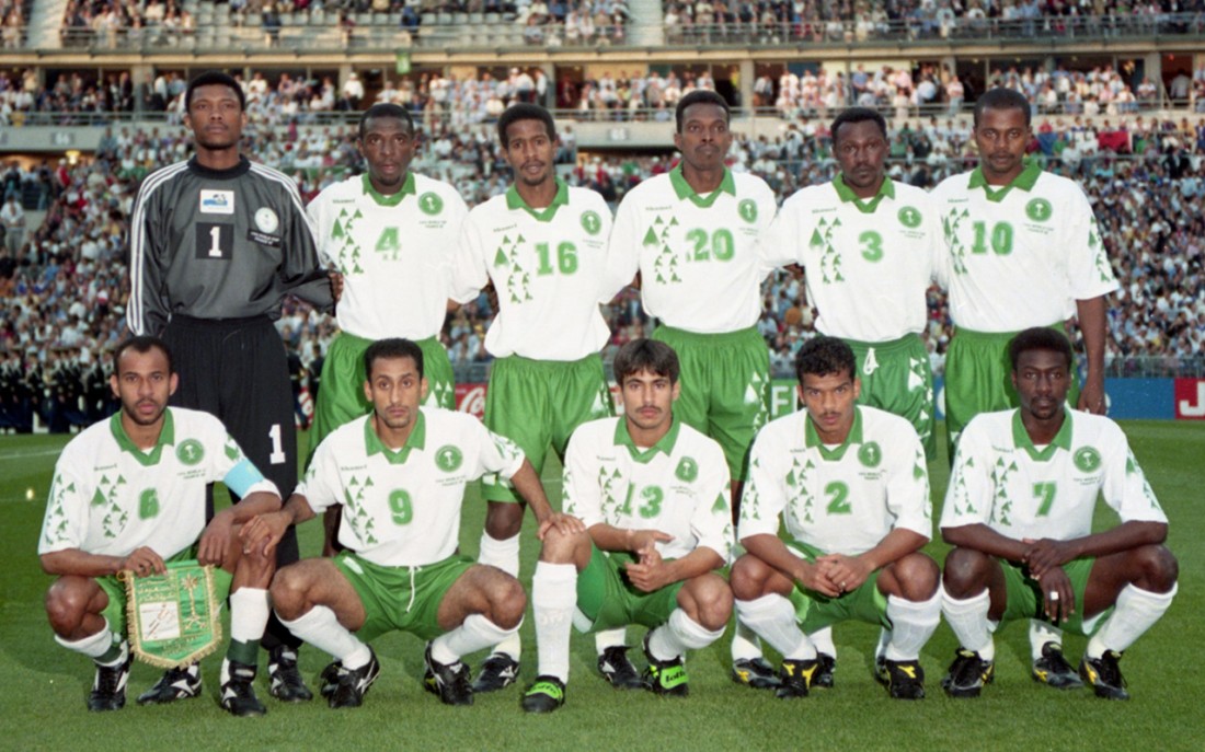  المنتخب السعودي في بطولة كأس العالم باستضافة فرنسا في عام 1998م. (واس)