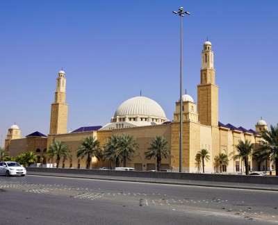 واجهة جامع الراجحي في مدينة الرياض. (سعوديبيديا)