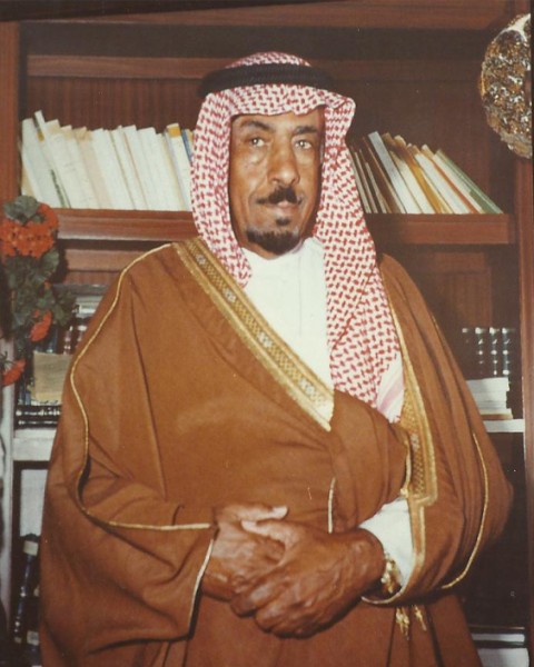 الشاعر عبدالله بن محمد بن خميس.
