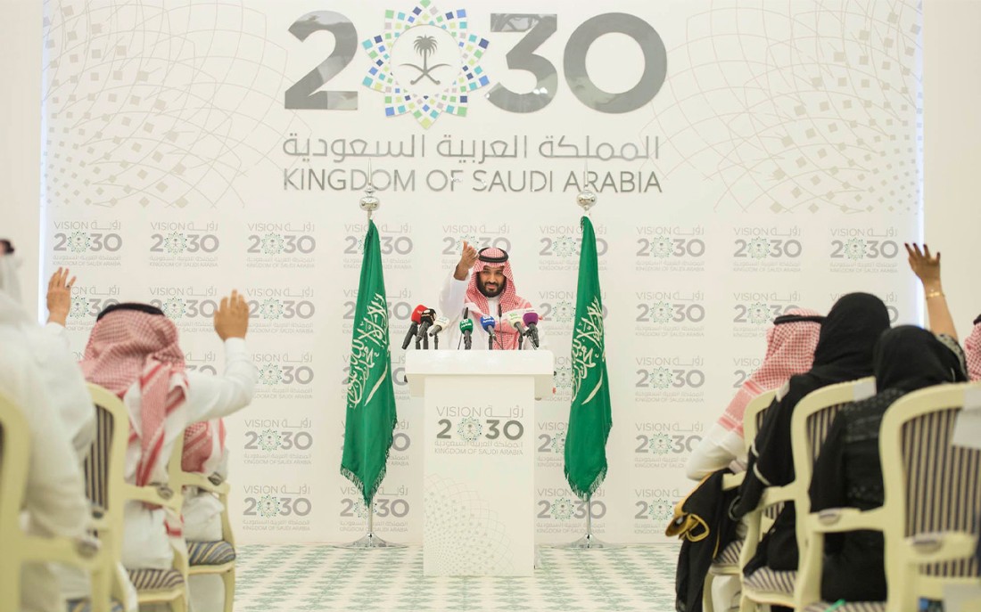 الأمير محمد بن سلمان خلال المؤتمر الصحفي للإعلان عن رؤية السعودية 2030. (واس)