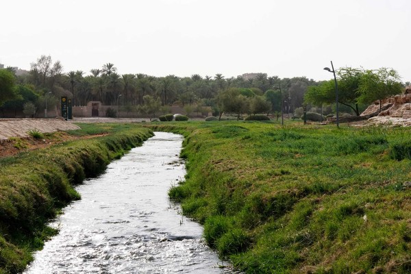 وادي حنيفة في مدينة الرياض (سعوديبيديا).  