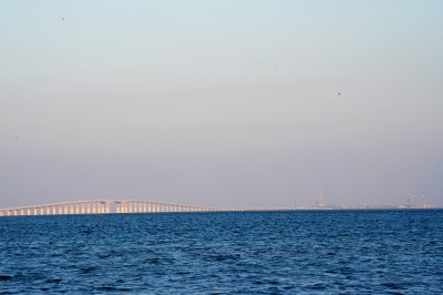 جسر الملك فهد الذي يربط بين السعودية والبحرين. (سعوديبيديا)