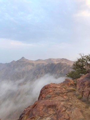 جبل الفقرة غربي المدينة المنورة. (واس)