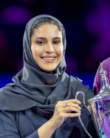 أضواء العريفي.