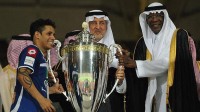 نادي الفتح بطل النسخة الأولى من كأس السوبر السعودي 2013. (المركز الإعلامي لكأس السوبر السعودي)