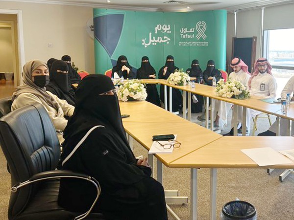 جمعية مكافحة السرطان الخيرية بالأحساء "تفاؤل" تقيم ورشة ضمن برنامج نقل المعرفة. (المركز الإعلامي لجمعية تفاؤل)