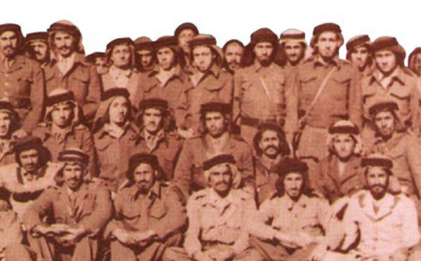 مجموعة من ضباط الجيش السعودي المشارك في الدفاع عن فلسطين المحتلة عام 1948م. (دارة الملك عبدالعزيز)